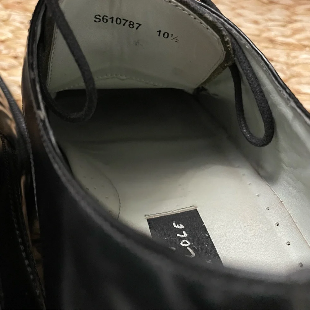 Kenneth Cole New York pre owned
